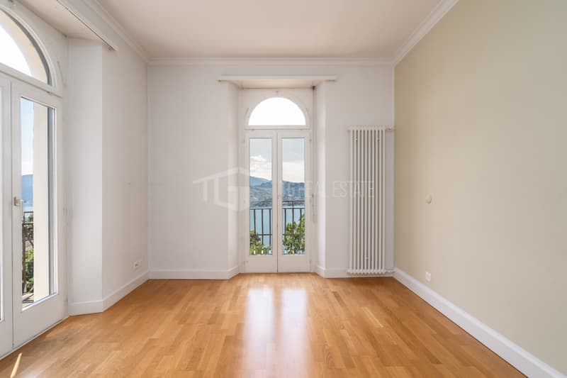ELEGANTE APPARTAMENTO DI 5.5 LOCALI CON SPETTACOLARE VISTA LAGO (10)