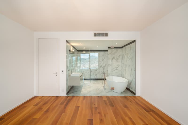 Prestiges Wohnung mit 4.5 Zimmern und atemberaubendem Seeblick (9)