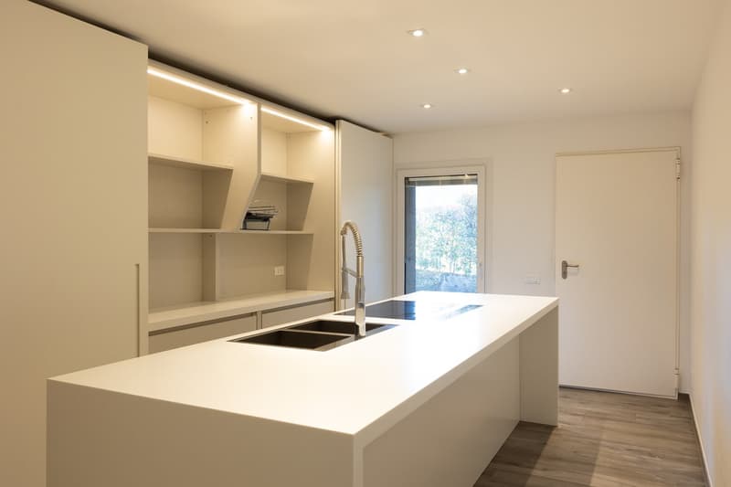 Modern villa with pool and large land 1000 sqm (10)
