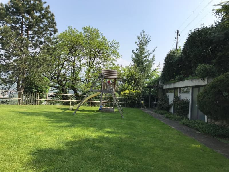 Appartamento con giardino in zona tranquilla (17)