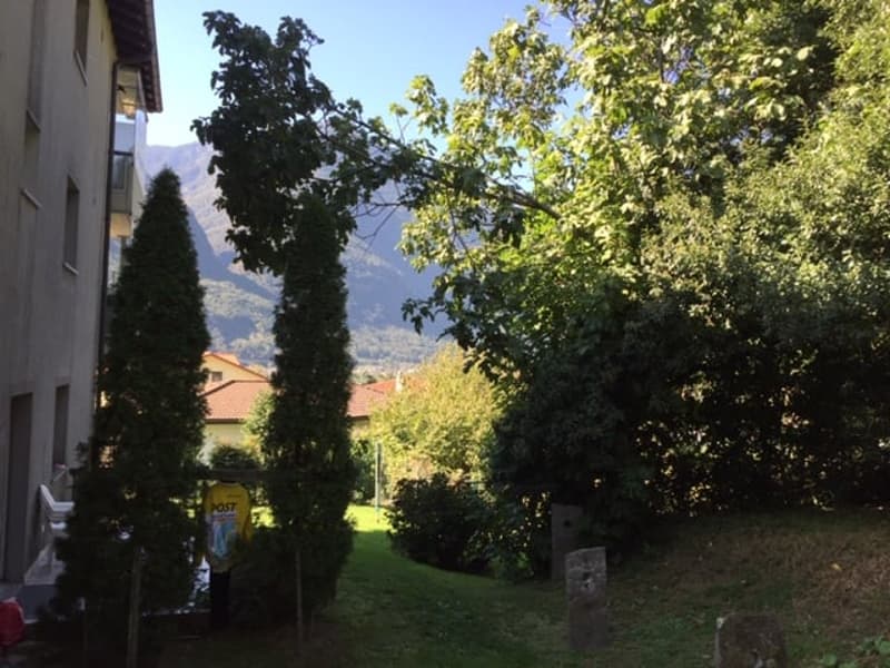 Casa plurifamiliare con vista sulle montagne a Claro (2)