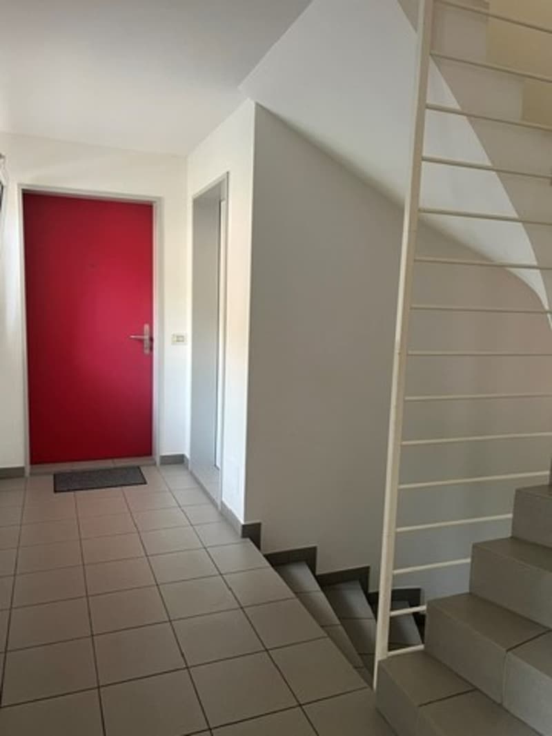 Casa plurifamiliare con vista sulle montagne a Gordevio (3)