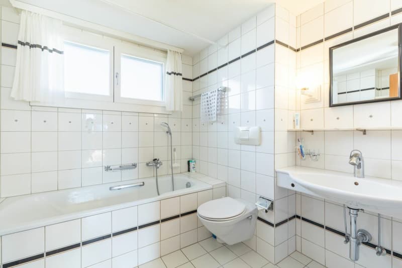Badezimmer mit Badewanne