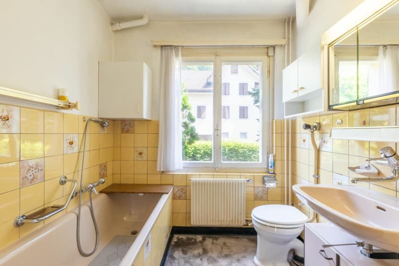 Badezimmer mit Wanne