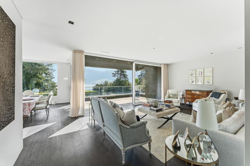 Pearl by the Lake: Exclusive Semi-Detached Villa in the Style of a Mansion (4)