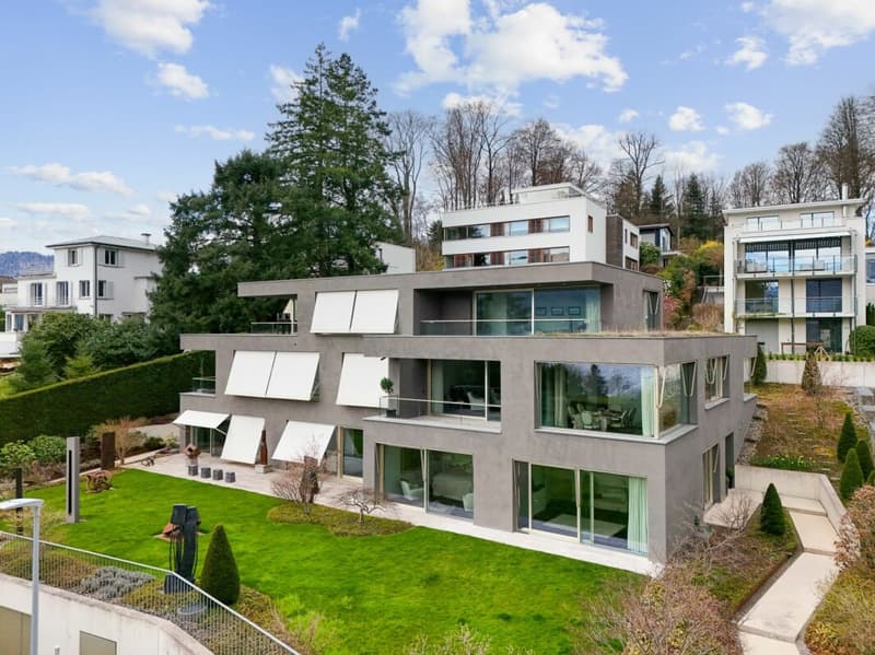 Pearl by the Lake: Exclusive Semi-Detached Villa in the Style of a Mansion (29)