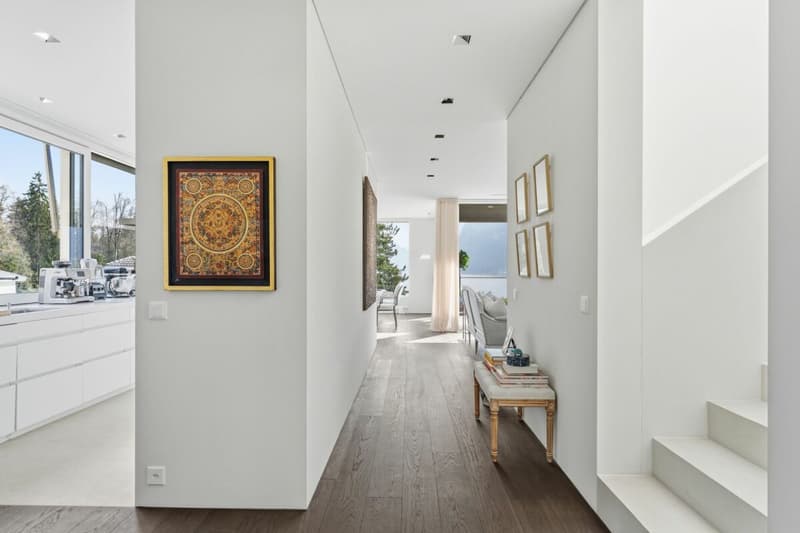 Pearl by the Lake: Exclusive Semi-Detached Villa in the Style of a Mansion (11)