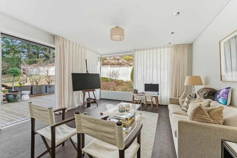 Pearl by the Lake: Exclusive Semi-Detached Villa in the Style of a Mansion (6)