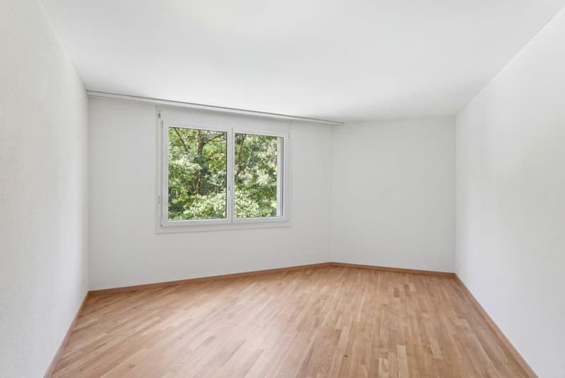 Wohnen im Grünen mit Pilatusblick: Helle 5.5-Zimmer-Wohnung mit zwei Balkonen (3)