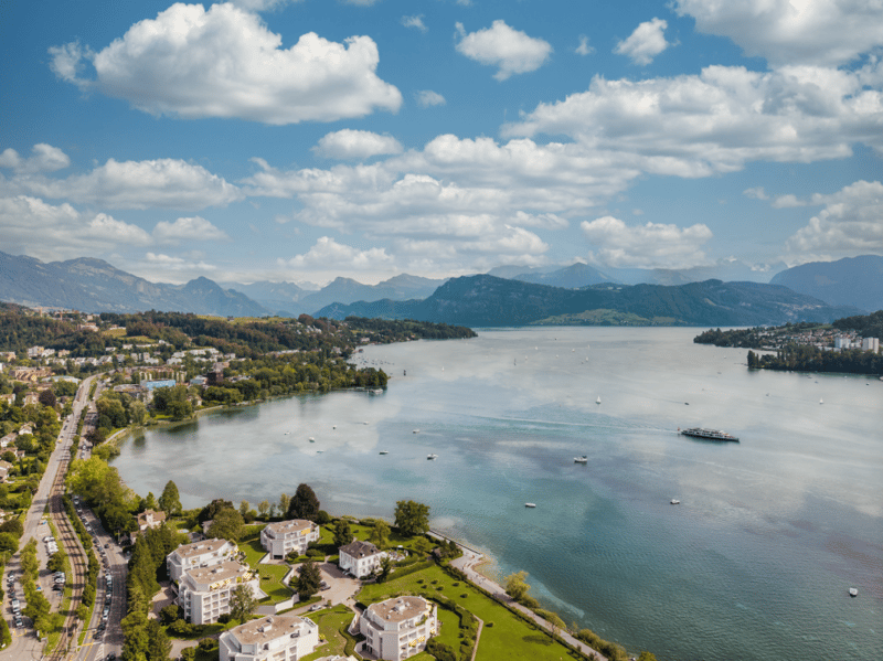 Coming Soon | Wohnen mit Weitblick - 2.5-Zimmer-Wohnung mit grosszügiger Seeterrasse (1)
