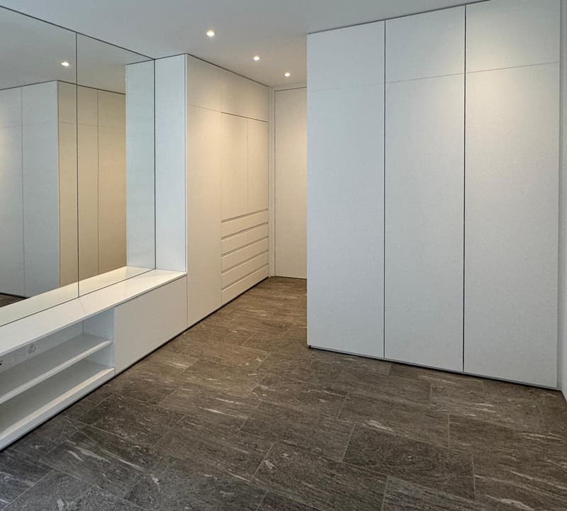 BIASCA ZU VERMIETEN, LETZTES HAUS MIT HOHEM STANDARD (8)