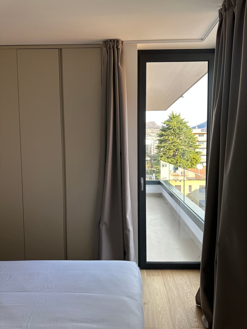 Elegante appartamento 5.5 locali a Viganello con balcone (10)