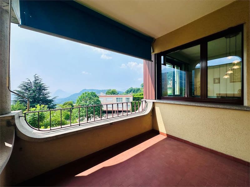 Lopagno - vaste appartement 2.5 pièces avec terrasse vue sur le lac et piscine (3)