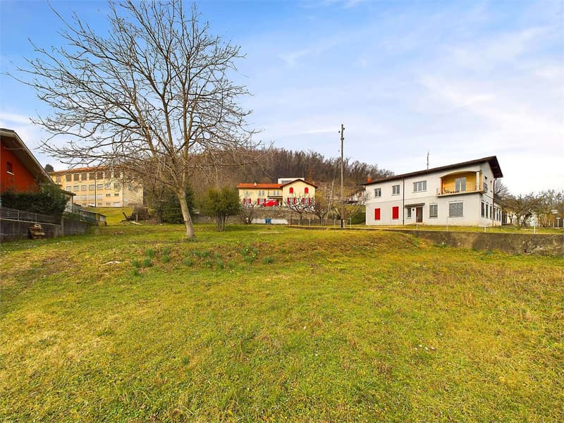 Terreno Edificabile ad Arzo (2)