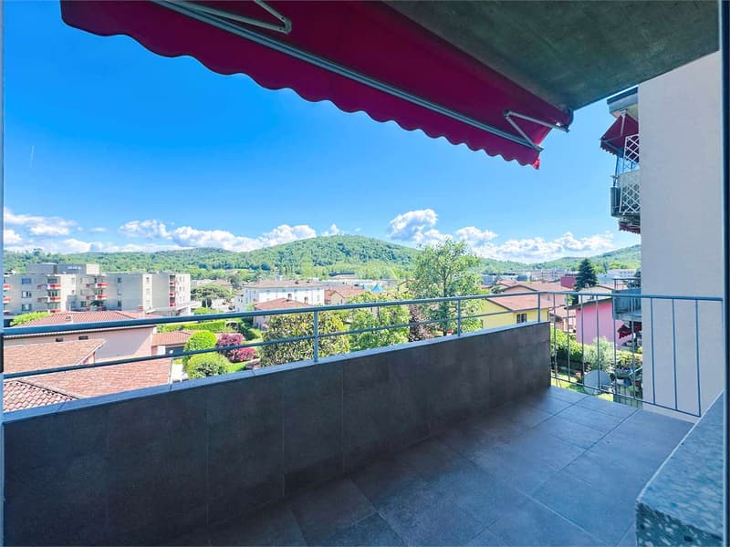Spacious 3.5-room apartment in Stabio RENOVATED (5)