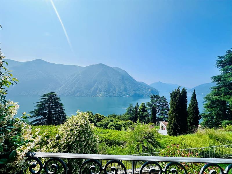 RUVIGLIANA - Elegantes Duplex mit Gartensicht auf den See (5)