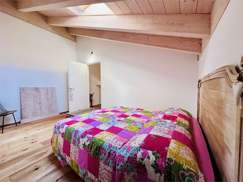 Riva S. Vitale ...à deux pas du lac, nous vendons 3,5 pièces duplex mansarde (9)