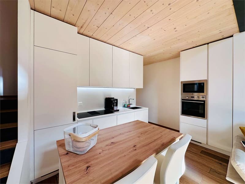 Riva S. Vitale ...à deux pas du lac, nous vendons 3,5 pièces duplex mansarde (4)