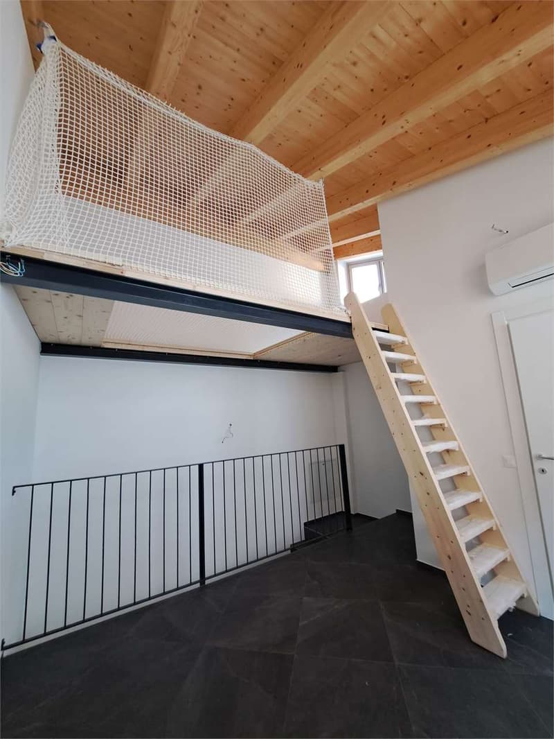 Riva S. Vitale ...à deux pas du lac, nous vendons un duplex moderne de 3,5 pièces (4)