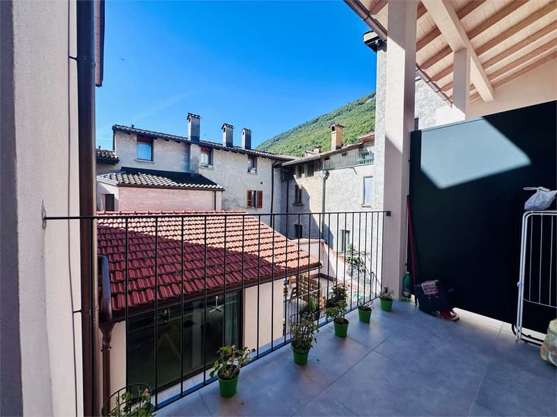 Riva S. Vitale ...à deux pas du lac, nous vendons un duplex moderne de 2,5 pièces (8)