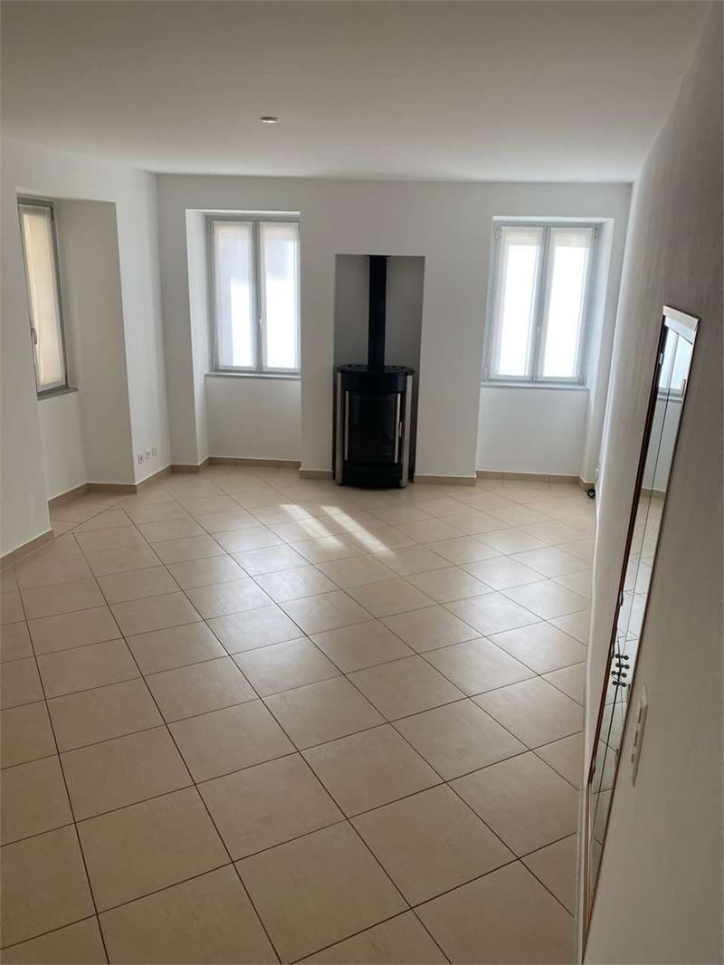 MELANO - Au centre du village, nous louons un duplex 4.5 pièces (3)