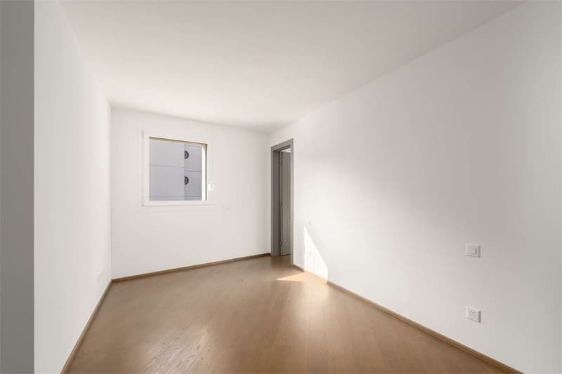 Melide -  moderno 4.5 loc. con vista lago e roof-top (6)