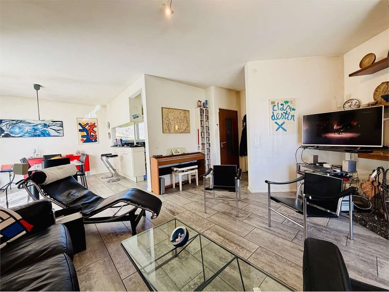 Detached house with pool, garden and panoramic view in Riva San Vitale (3)