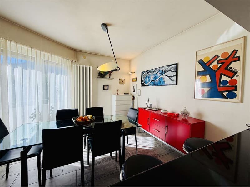 Detached house with pool, garden and panoramic view in Riva San Vitale (8)