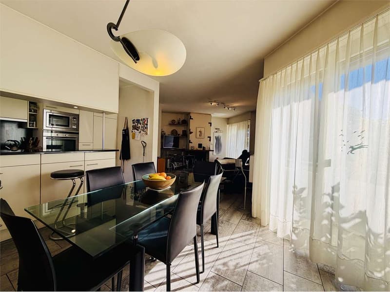 Detached house with pool, garden and panoramic view in Riva San Vitale (9)