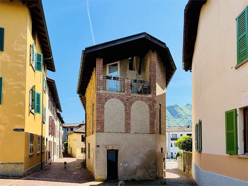 Mietwohnung 3.5 Zimmer Triplex in Gentilino - 90 m² im Kern (1)