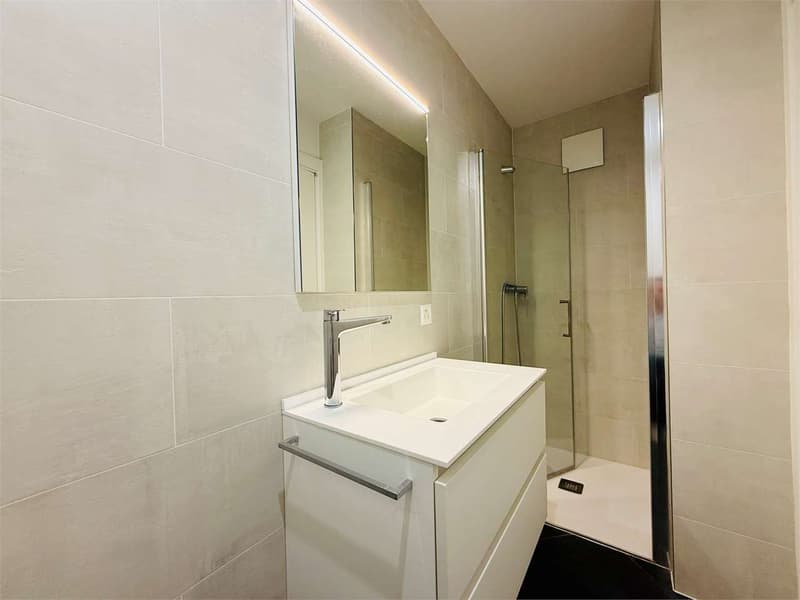Appartement élégant de 2.5 pièces à louer à Riva San Vit (8)