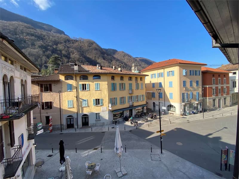 Casa storica di pregio 5,5 locali in affitto a Riva San Vitale (1)