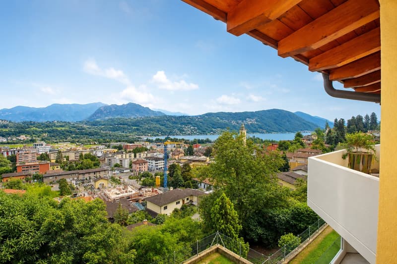Appartement mansardé de 2,5 pièces avec vue sur le lac (1)