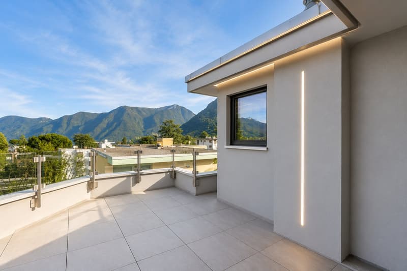 Elegante attico duplex di 3.5 locali con ampie terrazze (2)