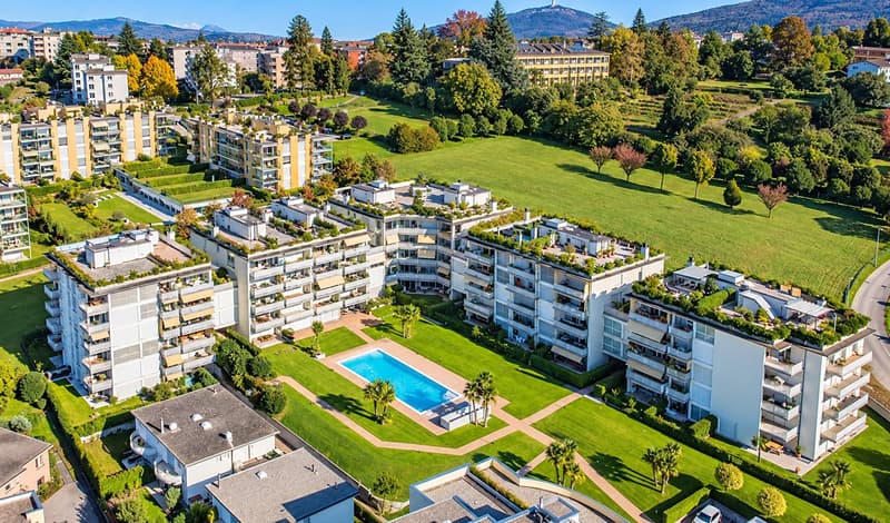 3,5 locali con grande terrazza, piscina, palestra e area wellness (11)