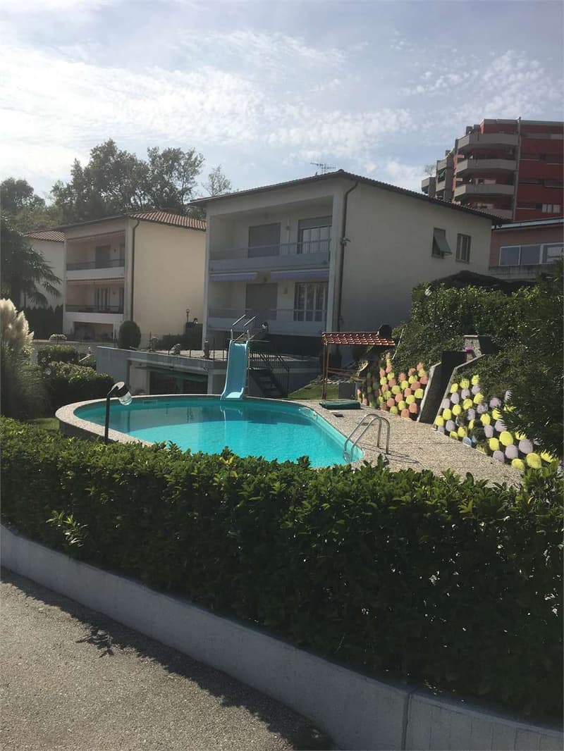 2397_Coldrerio, casa unifamiliare con piscina (2)