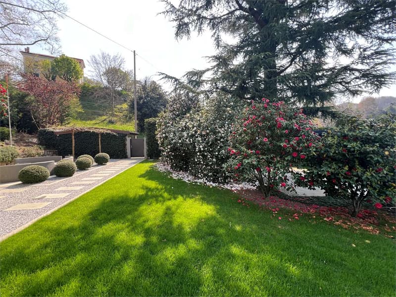 Élégance au cœur de Montagnola, villa exclusive (13)