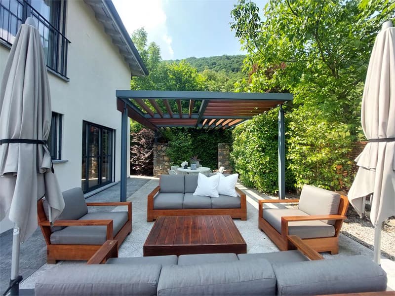 2513_Villa élégante avec vue sur le lac (10)