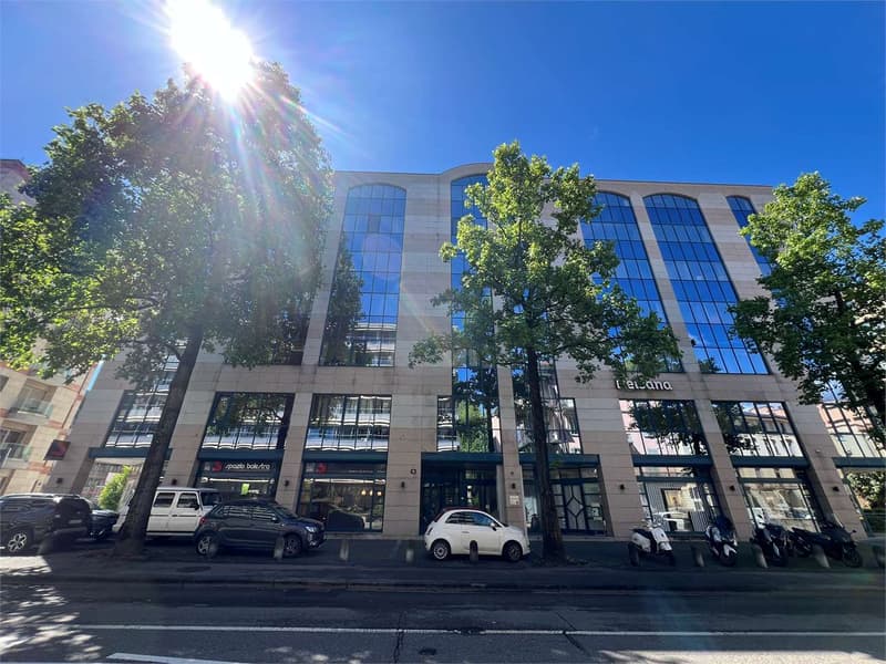 Rif. 2503 Lugano centro ampi uffici in locazione (1)