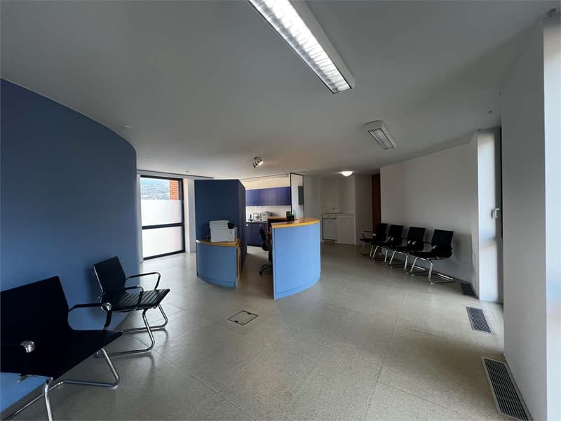 Rif. 2642 - World Trade Center, Agno - Büro/Arztpraxis zur Miete (3)