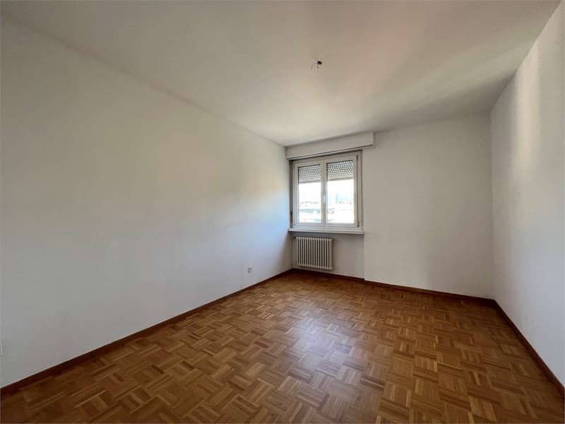 Rif. 2429 Chiasso zur Miete 3.5 Zimmer (8)
