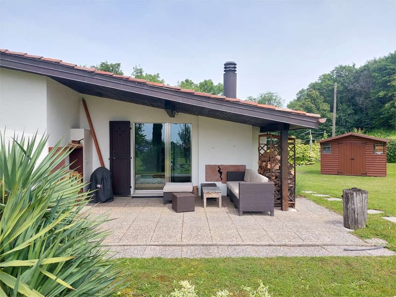 2514_Tremona, wonderful villa surrounded by greenery (11)