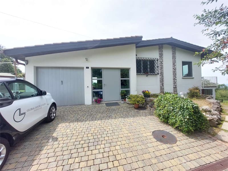 2514_Tremona, wonderful villa surrounded by greenery (13)
