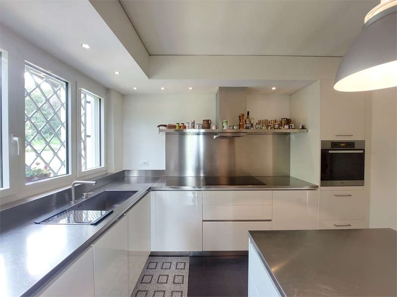 2514_Tremona, wonderful villa surrounded by greenery (6)