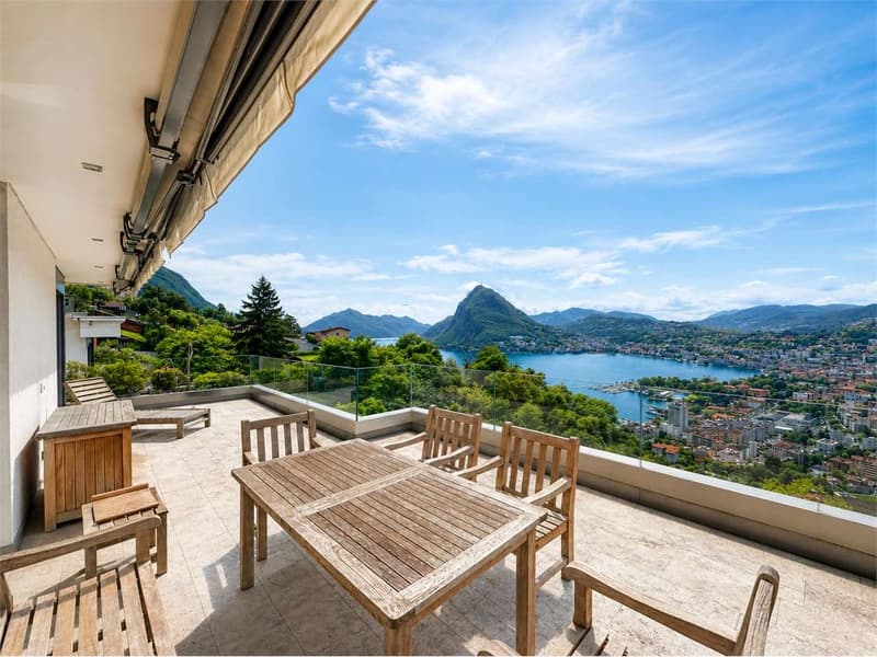 Exclusive Attic with Roof Garden and Panoramic View of Lake Lugano (2)