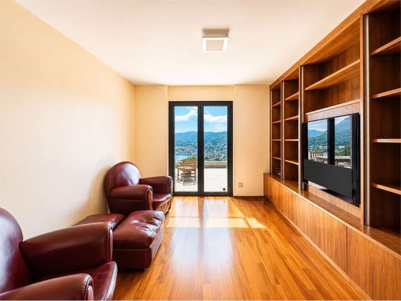 Exclusive Attic with Roof Garden and Panoramic View of Lake Lugano (5)