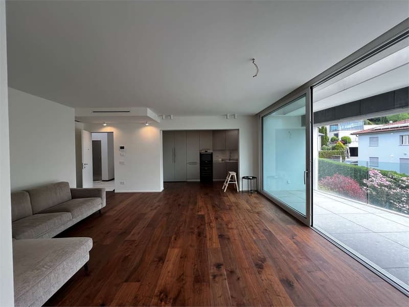 Rif. 2684 Comano appartement en attique 3.5 pièces rénové avec grande terrasse (1)