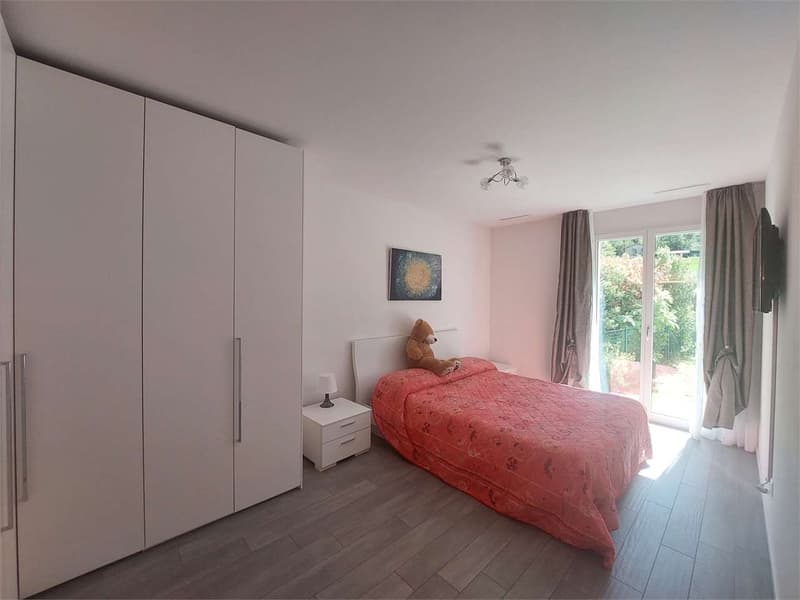 2374_Großes 3.5-Zimmer-Wohnung mit privatem Garten in Barbengo (9)