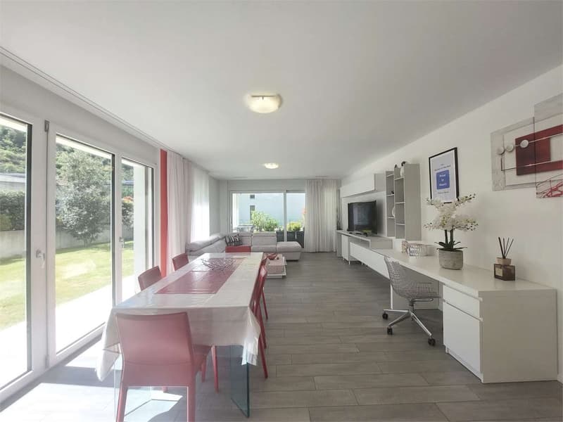 2374_Großes 3.5-Zimmer-Wohnung mit privatem Garten in Barbengo (5)