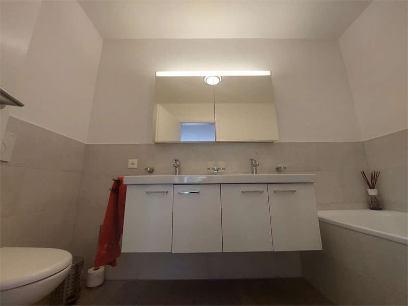 2374_Großes 3.5-Zimmer-Wohnung mit privatem Garten in Barbengo (10)